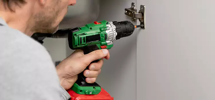 Commercial Door Hinge Repair Lacombe